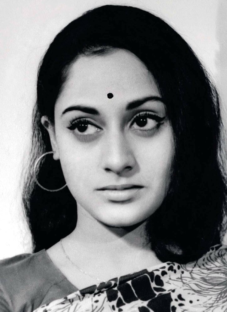 Happy Birthday to this talented actress Jaya Bachchan 