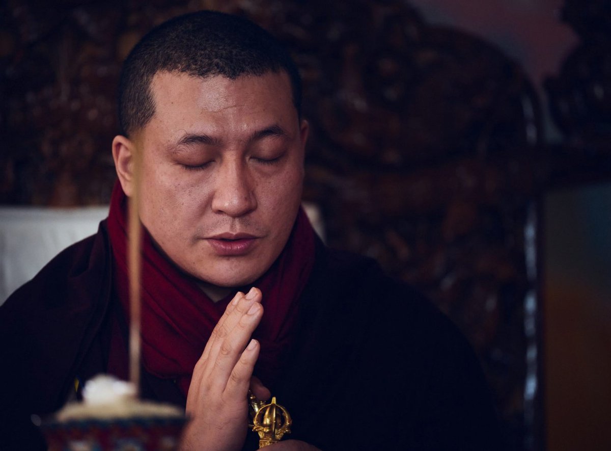 ...We should practice with the attitude that it’s essentially a way to realise that we can’t overcome change, meaning that we are not an entity other than change or separate from change.

We are change.

#Karmapa

Read the full Meditations for our Times: karmapa.org/meditations-fo…
