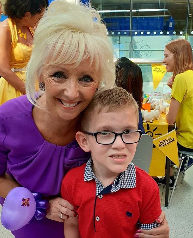 DebbieMFanclub's tweet photo. #ThrowbackThursday Here is the lovely @thedebbiemcgee at one of @RaysofSunshine hospital Activity Days
@EvelinaLondon,
#BBCChildrenInNeed2019, https://t.co/Alfzb0ehQw https://t.co/0VXbZqVmlx