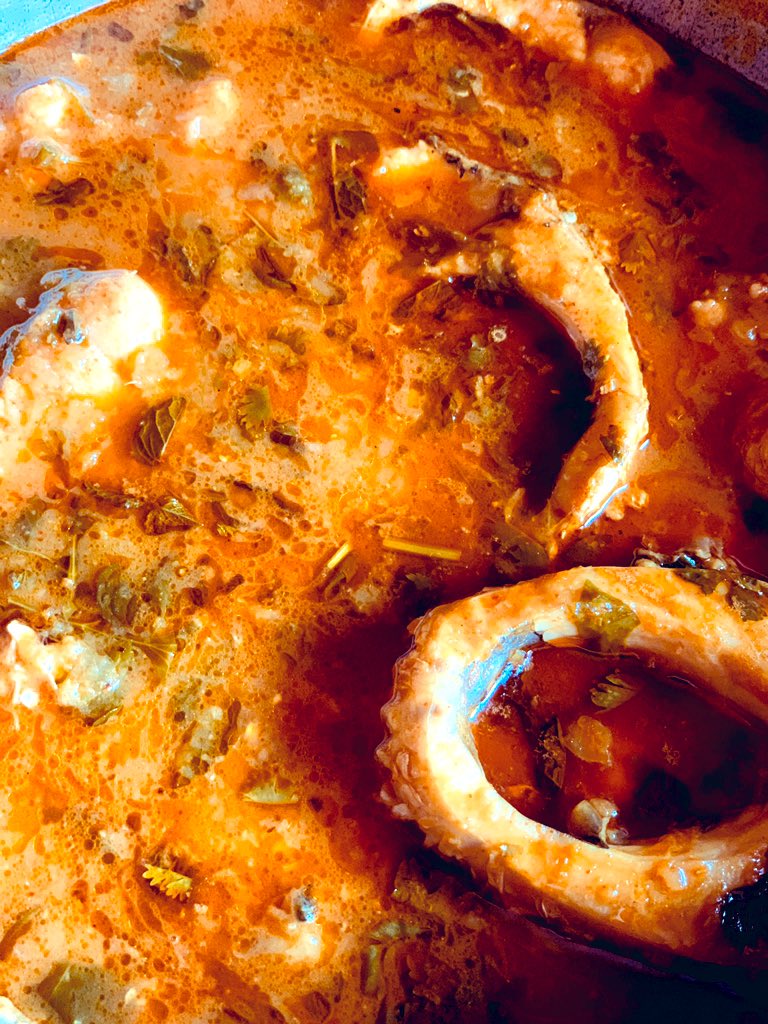 cherrysree's tweet photo. Today’s special #Lunchtime #Fishfry #Fishpulusu 😋😋😋😋 https://t.co/VJdLFyG8LI
