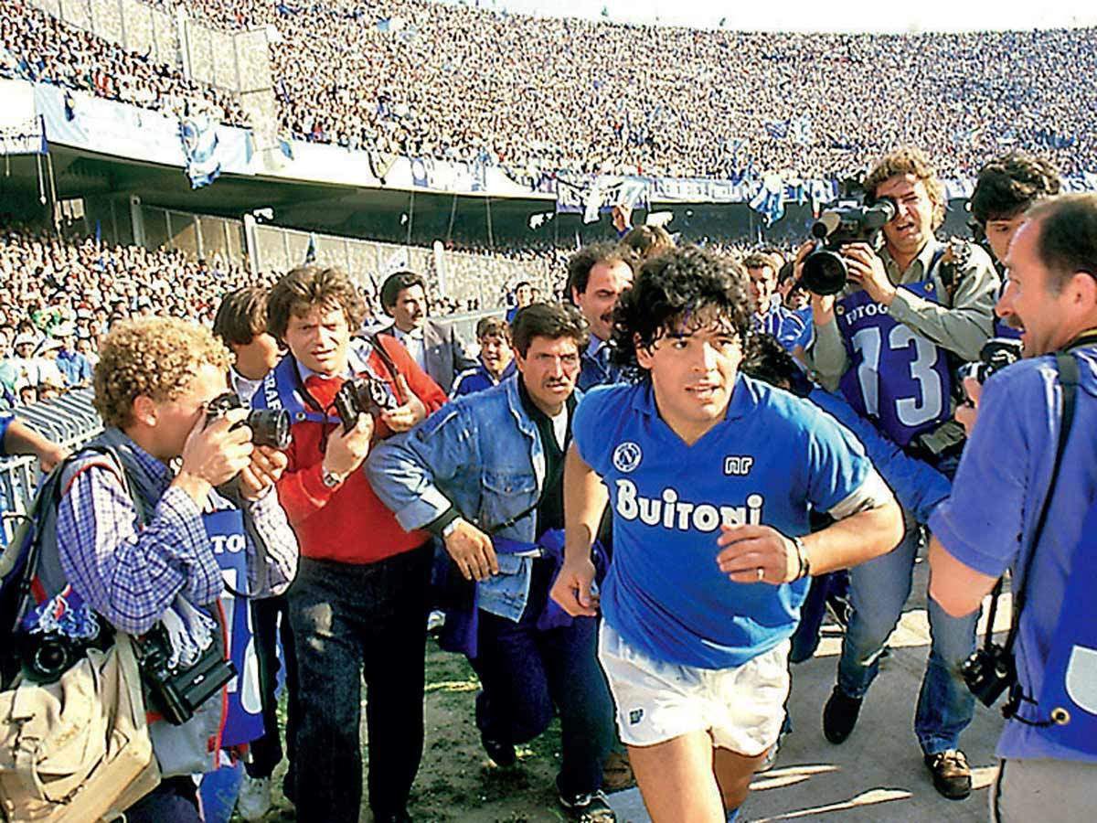 To this day, the 2 titles Napoli won in the Maradona era remain their only Serie A triumphs. In a region that places ridiculous importance on football, Diego Maradona completely reshaped their expectations.