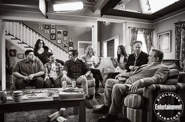 NicoleZecchini's tweet photo. Modern Family è una serie che ti abbraccia calorosamente dal primo momento.. 
Mi ha fatto ridere ogni singolo episodio e questo la dice lunga sulla sua  grandezza.
Mi ha fatto sentire davvero parte della famiglia, grazie 💓🥺#ModernFamily https://t.co/hpjTMMiCrQ