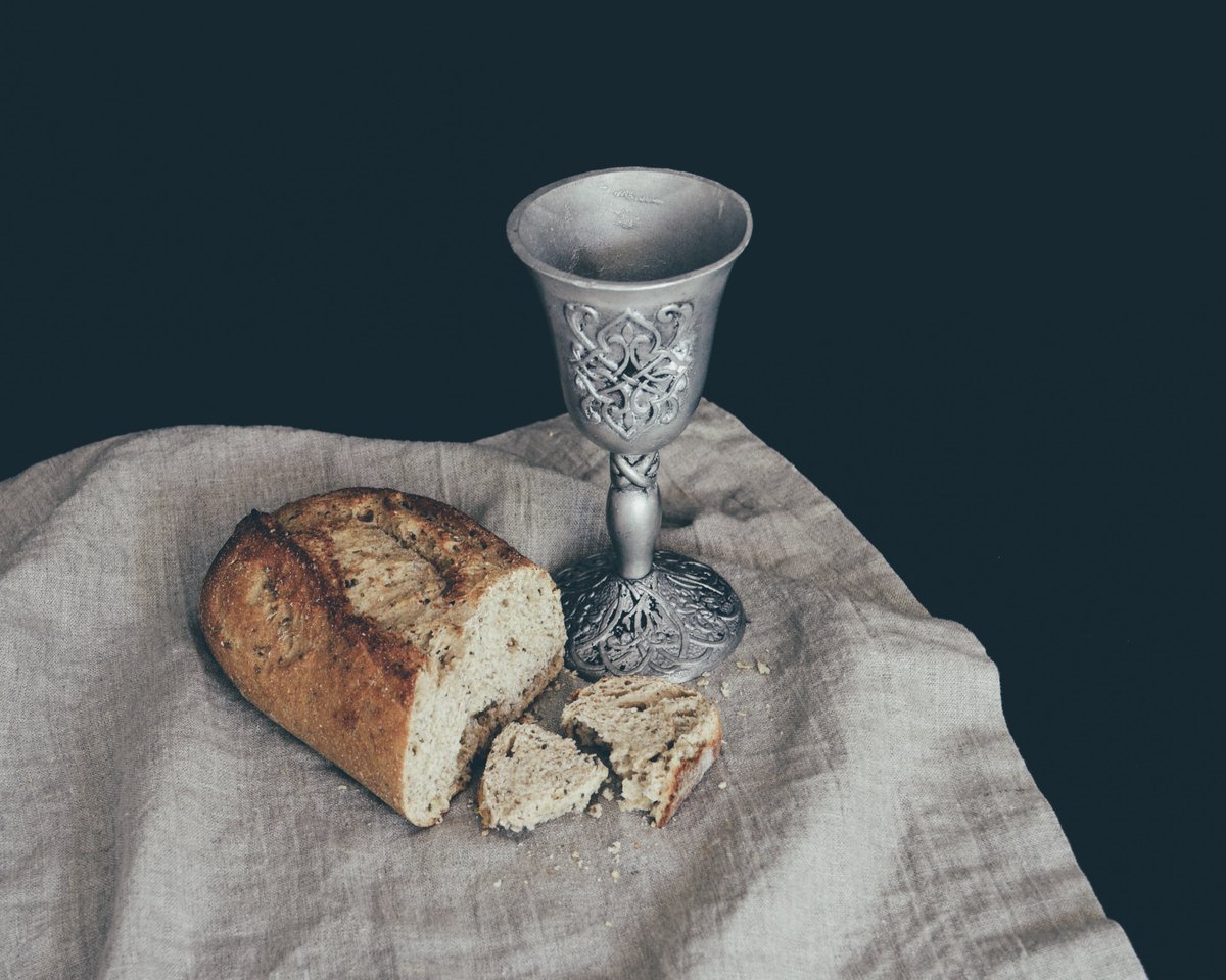 BuildeeePro's tweet photo. A new commandment is given to us.
.
.
.
.
#MaundyThursday #HolyThursday #CovenantThursday #GreatAndHolyThursday #ThursdayOfMysteries #SheerThursday #HolyThursday2020 https://t.co/Zz4f6Kdod3