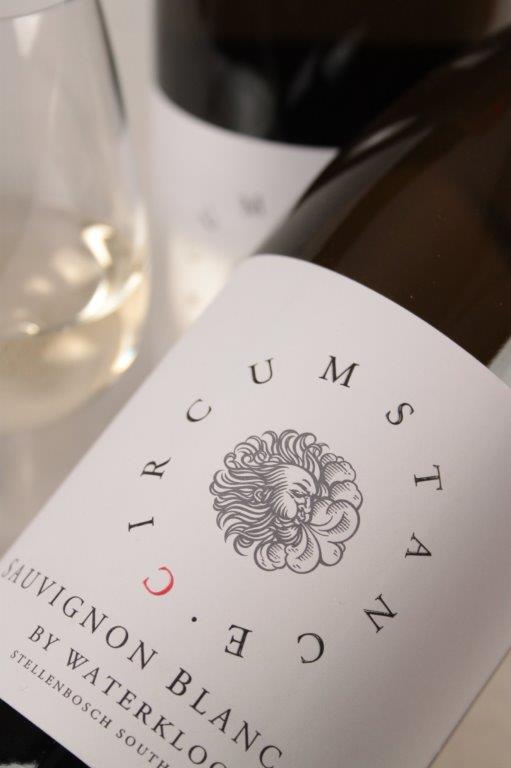"Sauvignon blanc is not often seen in my glass. But when the style is like this then I want the glass refilled constantly..."

An excellent feature of our #Circumstance Sauvignon Blanc in <a href="/DinvinguideSE/">Dinvinguide.se</a>  &amp; a spot-on pairing for the Easter weekend!

dinvinguide.se/sofiaander/det…