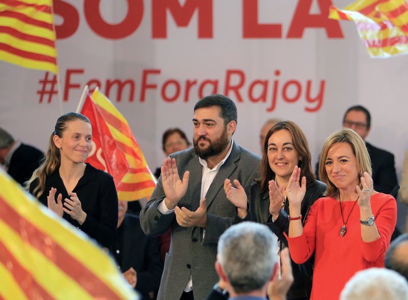 PSCComGironines's tweet photo. Avui fa tres anys que la companya Carme  Chacón ens va deixar, encara que la tenim sempre en el nostre record, i el seu legat serà etern. #PerSempreCarme https://t.co/mVO6h3pplN
