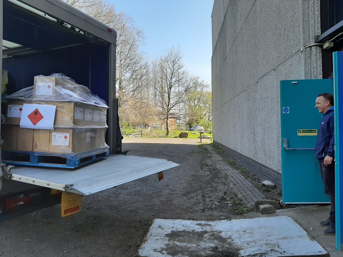 LongsofLeeds's tweet image. We've been busy helping customers get their donations to where they're most needed, free of charge. Everyone has their part to play, whether as individuals or companies. So please #stayhome #protecttheNHS #savelives

#allinthistogether #frontline #coronavirus #logistics #supplies