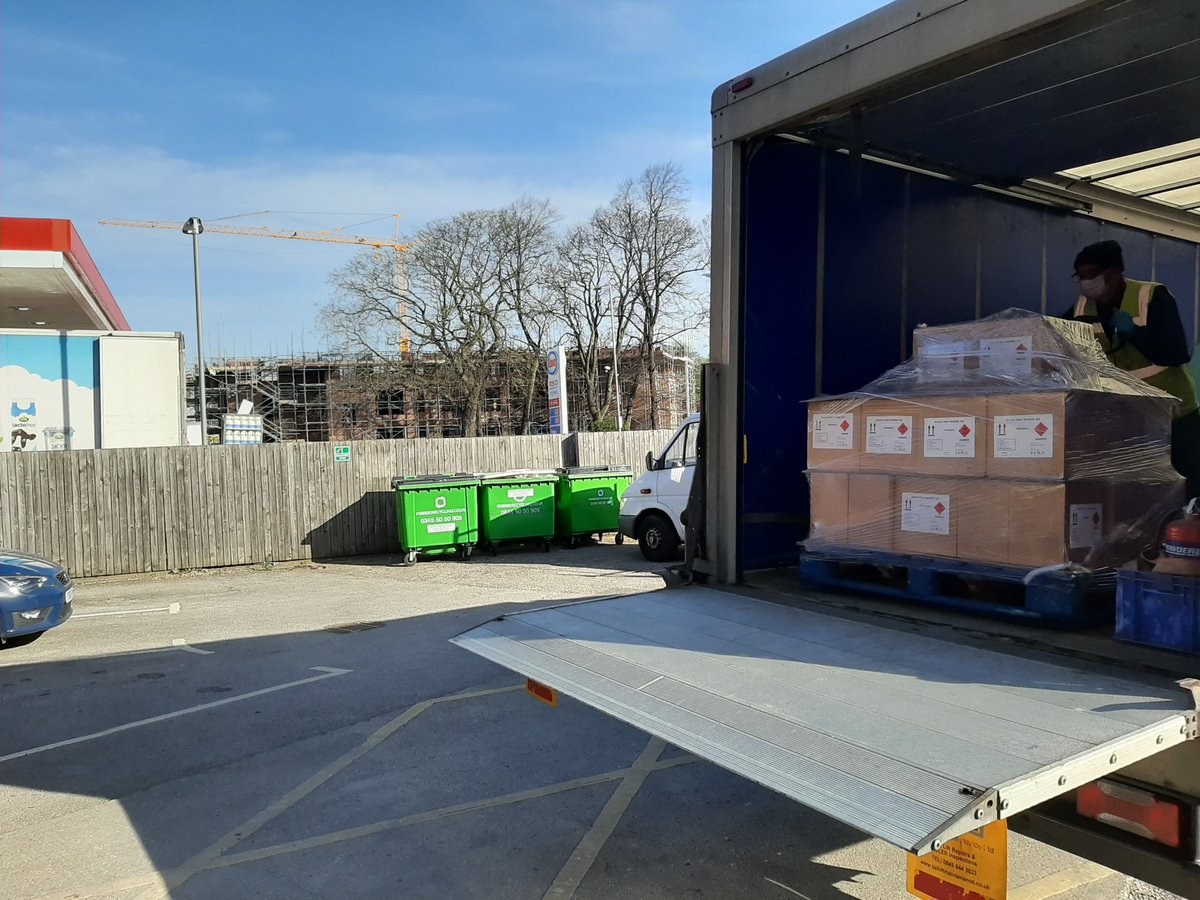 LongsofLeeds's tweet image. We've been busy helping customers get their donations to where they're most needed, free of charge. Everyone has their part to play, whether as individuals or companies. So please #stayhome #protecttheNHS #savelives

#allinthistogether #frontline #coronavirus #logistics #supplies