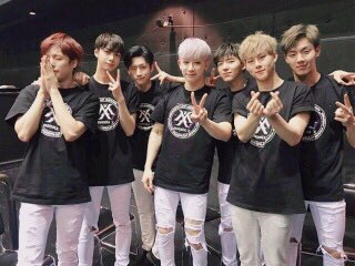 Kuku526's tweet photo. #RememberWhenWonho
引っ越しして片付けの合間にモネクの毎日。ステージでもバラエティでも7人の絶妙な掛け合いはやっぱり家族みたいなモネクしか出来ない😊
7人がいいんだよ〜❣
ウォノ💗😭 https://t.co/Gi9zgGSc4b