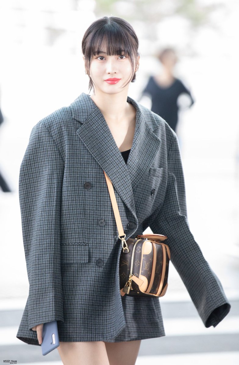 More of this day because she looks absolutely adorable