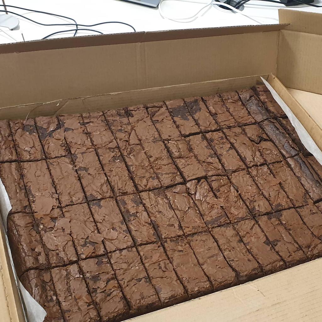 RLH ED Well-being (@ed_rlh) on Twitter photo We've got brownies, we've got ginger cake and we've got teaching on sedation and inotropes 💪🏾🔥
RLH is smashing it this Thursday morning thanks to <a href="/BreadAhead/">Bread Ahead</a>
#ThankYou #wellbeing #wellness #emergency #emergencydepartment #teachingtime We've got brownies, we've got ginger cake and we've got teaching on sedation and inotropes 💪🏾🔥
RLH is smashing it this Thursday morning thanks to <a href="/BreadAhead/">Bread Ahead</a>
#ThankYou #wellbeing #wellness #emergency #emergencydepartment #teachingtime