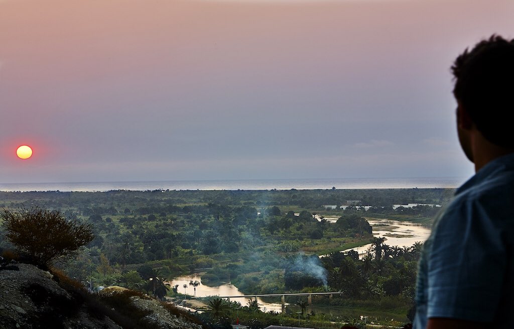 LuandaNightlife's tweet photo. Sonhar agora para viajar depois. Mantém actualizada a tua lista de destinos internos a visitar...
.
📸: Resort Colina das Estrelas Catumbela. Candidato a participar no próximo #AngolaHotelWeek. Foto por Vasco Célio. https://t.co/QbrlcSh2Hd