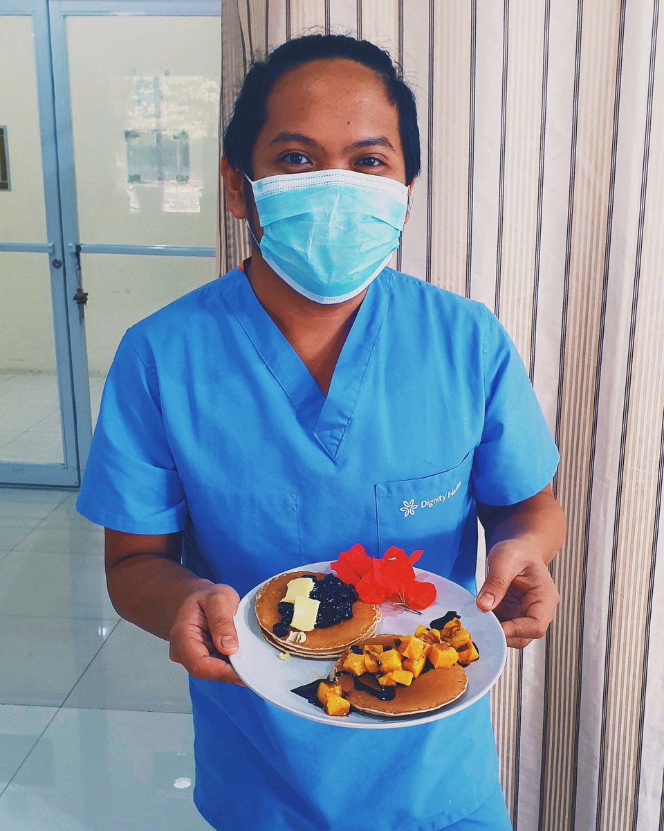 helmut_md's tweet photo. Yung duty ka sa ER ng 10AM pero nag-mamarinate ka pa ng 9:59 ๐
#buhayospital #kitchenomics https://t.co/xoD7BkWtRV