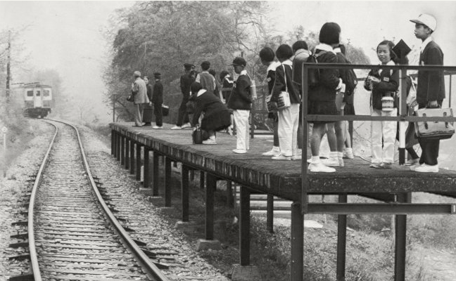 Dangyok 三江線クルーズ 三江線の長谷駅って秘境駅で有名ですが 開設当時はこんだけ通学に使われていたんですよ驚いちゃいますね って これ線路に入って撮影してません 三江線廃止から２年