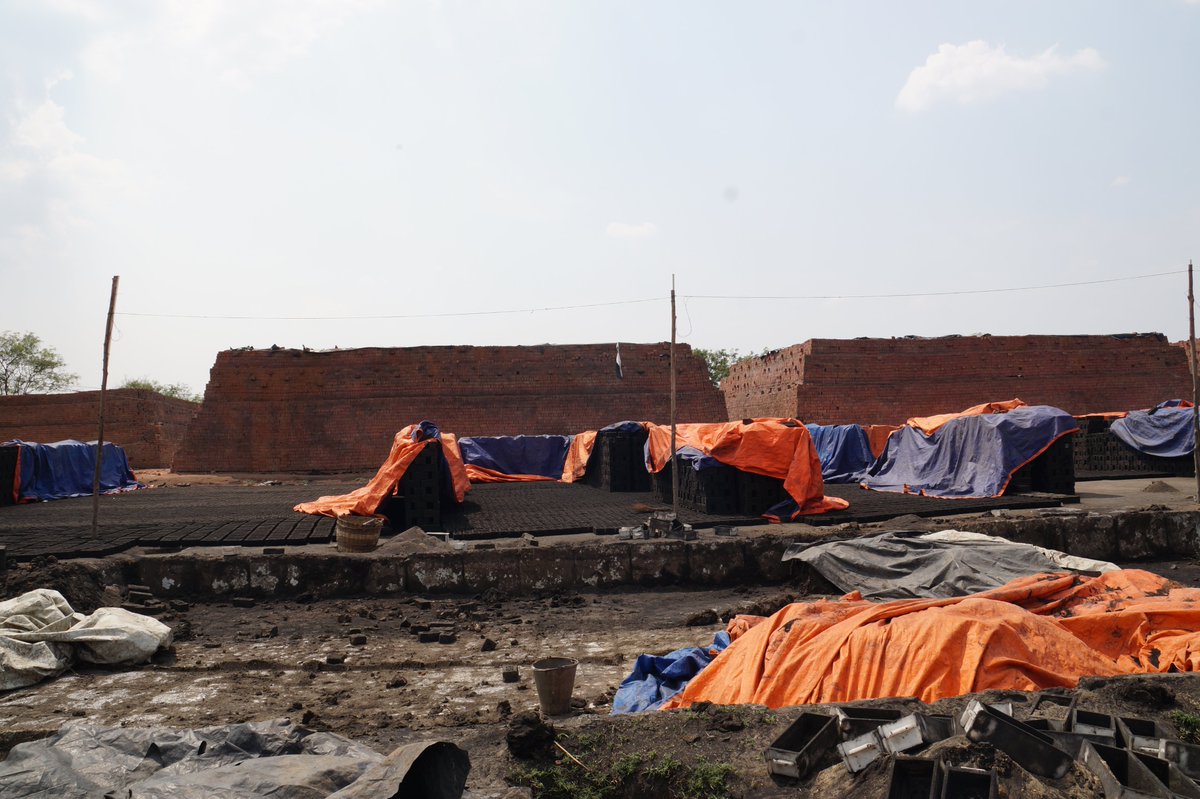 As you can see freshly made bricks placed in sun. The activists who went there say that even if work is being done, officials must ensure checks are done to ensure they are no exploited. One workers roughly earns Rs400 for a week. Hope they are paid  @chmallareddyMLA