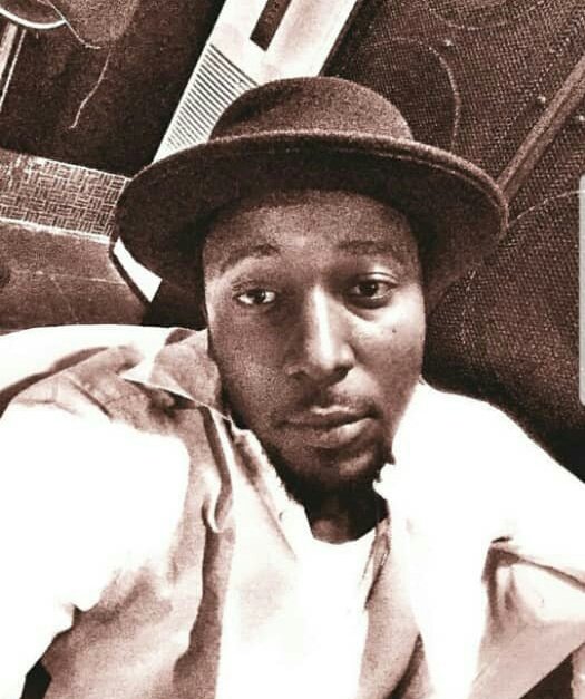 realChrisville's tweet photo. Goodmorning Fam!
Lemme drop this......#Tbt (2016)..
๐๐๐...
#DoubleChris
#DoubleChrisDiaries
#pineapplefamily
#TBThursday https://t.co/gy3ZPpTwcz