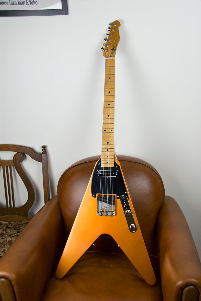 RS Guitarworks入荷情報！ 長岡亮介さんより発案されたTeeVee with