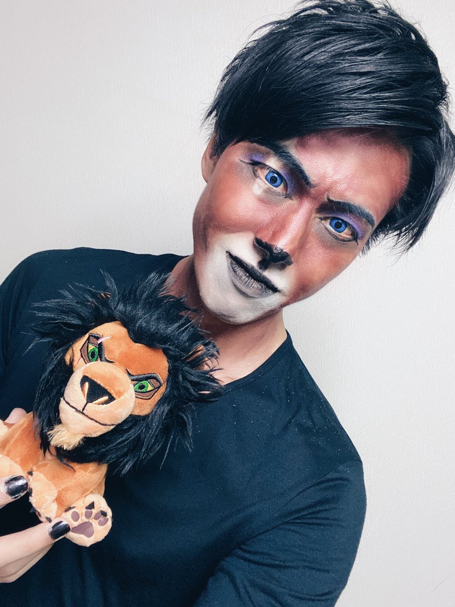 塩島弾 ライオンキングの スカーのメイクしました 2時間かかった 近日youtubeにてメイク動画アップします メイク楽しいなおい