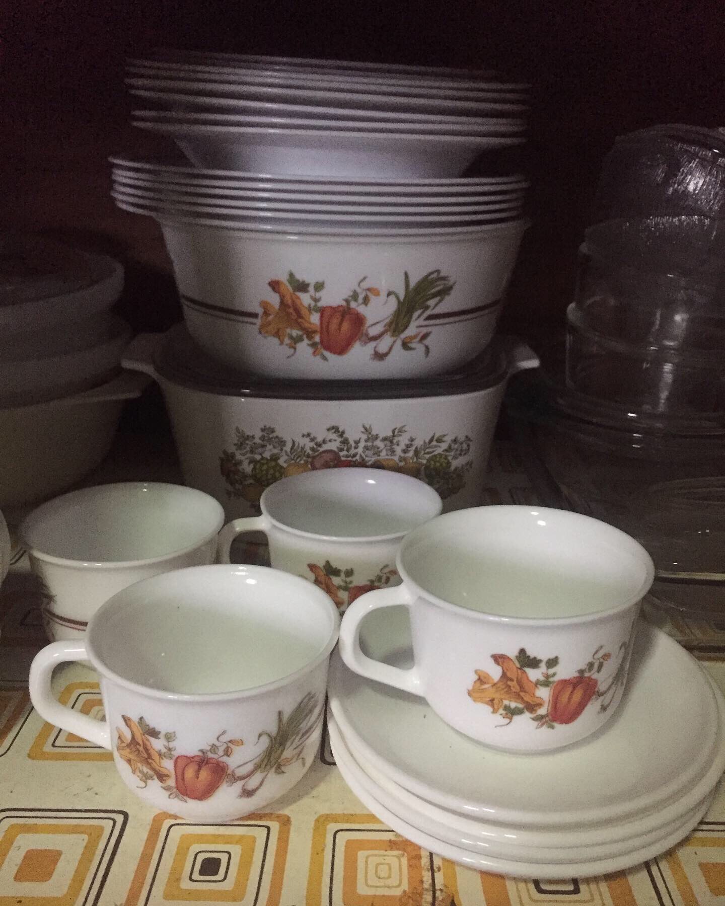 Noreen V Twitter I M Becoming More Fragile Now Kemas Mom S I Still Cannot Bring Myself To Use Arwah Mom Pinggan Mangkuk Also I Cried Some Of Her Peninggalan Those Days Buat Kenduri