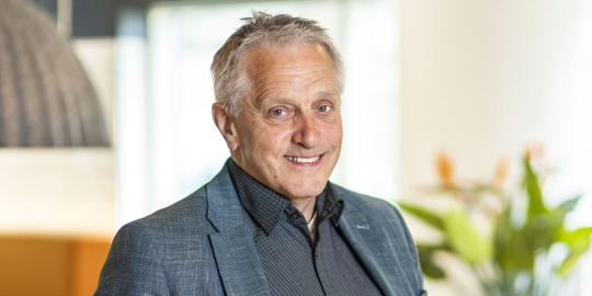 Een #LevenLangOntwikkelen voor iedereen als onderdeel van een 'Huis van de arbeidsmarkt'. Tof Thissen, Algemeen Directeur UWVwerkbedrijf, over zijn ambitie een Public Employment Service in iedere arbeidsmarktregio met #Leerwerkloketten als voorbeeld. bit.ly/2RkwuX6