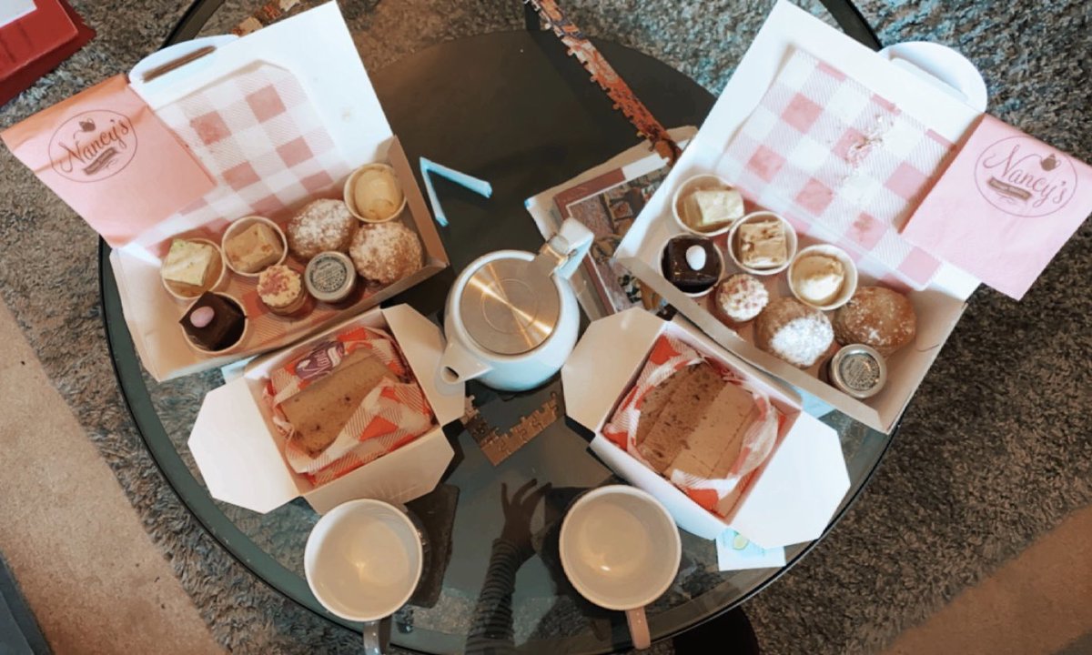 murrell_vicky's tweet photo. Lovely afternoon tea from @TeashopNancys - enjoyed from the comfort of our living room! Still very important to support small businesses in these uncertain times 💗☕️ https://t.co/GgOHSF5Kdp