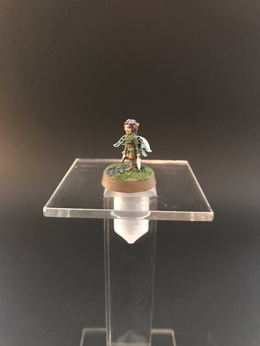 Travis_Fauber's tweet photo. I painted a @fasagames #earthdawn #windling #thief #miniature. This piece Is from @StonehavenMini. The single flyer riser is from @AxeNshield #ttrpg #rpg #fasa #painting #art #goblinpaint #fun https://t.co/XAni7MqTcH