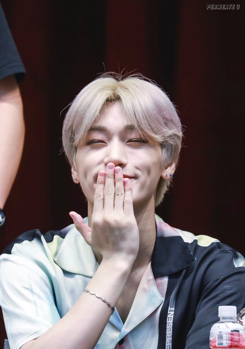 San doing the puppy pose: a thread  @ATEEZofficial  #ATEEZ  #에이티즈  #SAN  #ChoiSan  #최산  #산