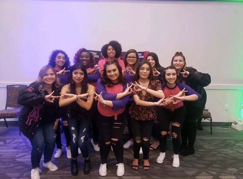 eta_knights's tweet image. Happy Founder's Day Gammas! We hope y'all enjoy your day today. S/o to the home team @SHSUGammas #30yearsofService #Gammas