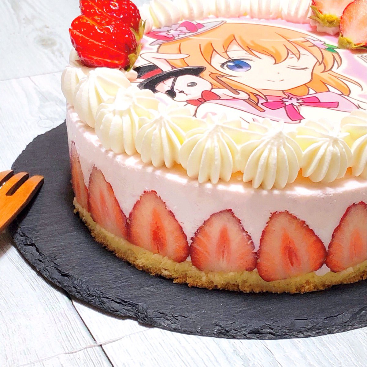 ちびじ キャラケーキ ごちうさ キャラケーキ集合 っていってもまだ3台しかなかった 今年のココアちゃん 去年のココアちゃん 去年のシャロちゃん 他の子も作る と思ったら次の生誕はシャロちゃんかｗ チノちゃんと千夜ちゃんはリアル案件があっ