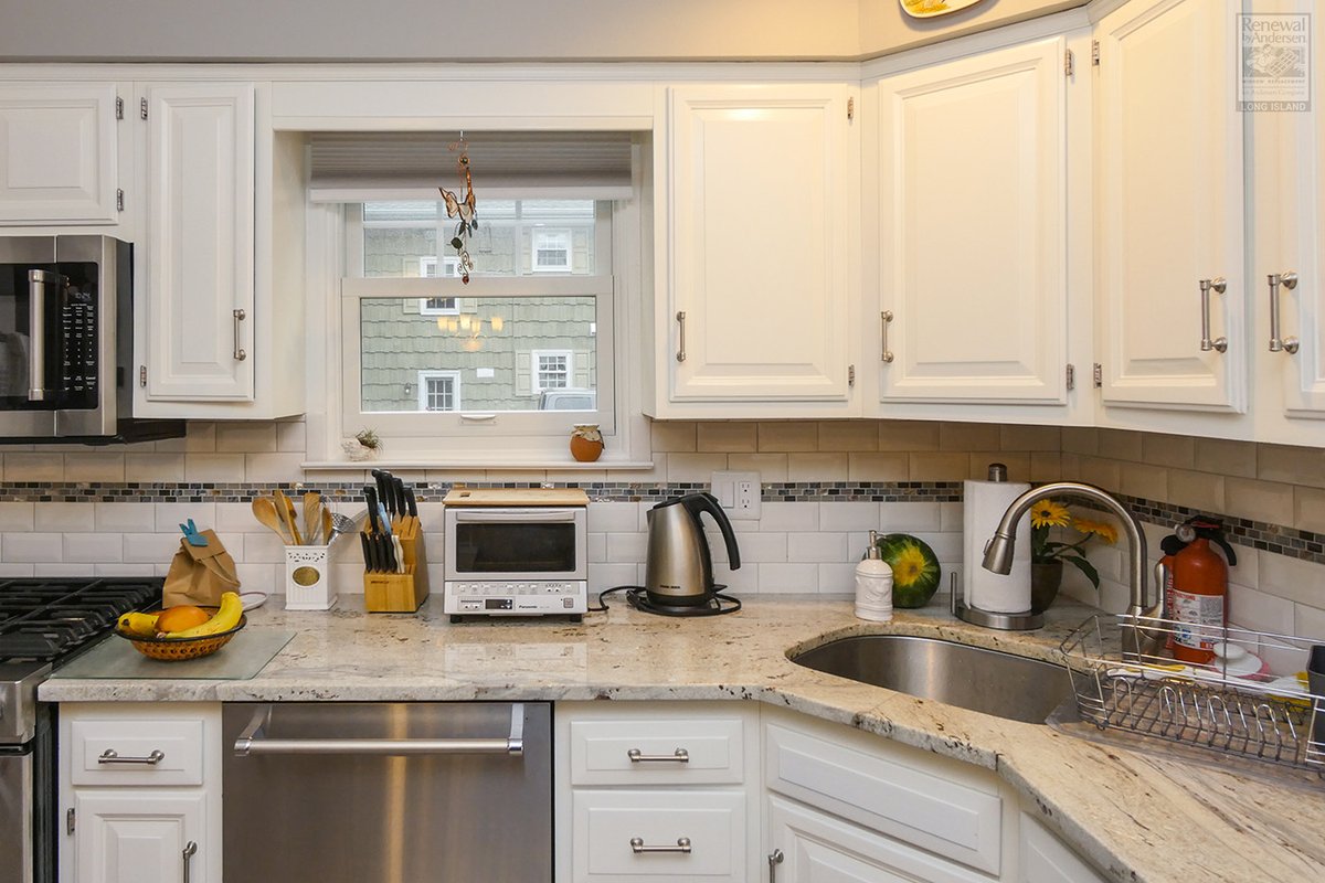 RbA_Metro's tweet photo. Bright and stylish #kitchen with new #doublehung #window we installed...
#kitchenwindow #windowinstallation #doublehungwindow #replacementwindow #windowreplacement #whitewindow #newwindow #homewindow #customwindow #renewalbyandersen #andersenwindow #homeimprovement #longisland https://t.co/ujV1cBnXAs