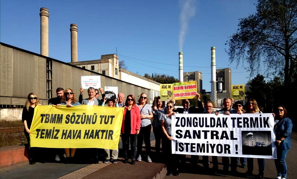 COVID 19 vakasının en fazla olduğu illerden Zonguldak nefes almak istiyor!

Tema Zonguldak İl Temsilcisi Berran Aydan “Kentimizde aktif durumda üretime devam eden kömürlü termik santraller kapatılmalı”

Ayrıntılar 
350turkiye.org/covid-19-vakas…

#KömürdenKurtul #TemizHavaHaktır