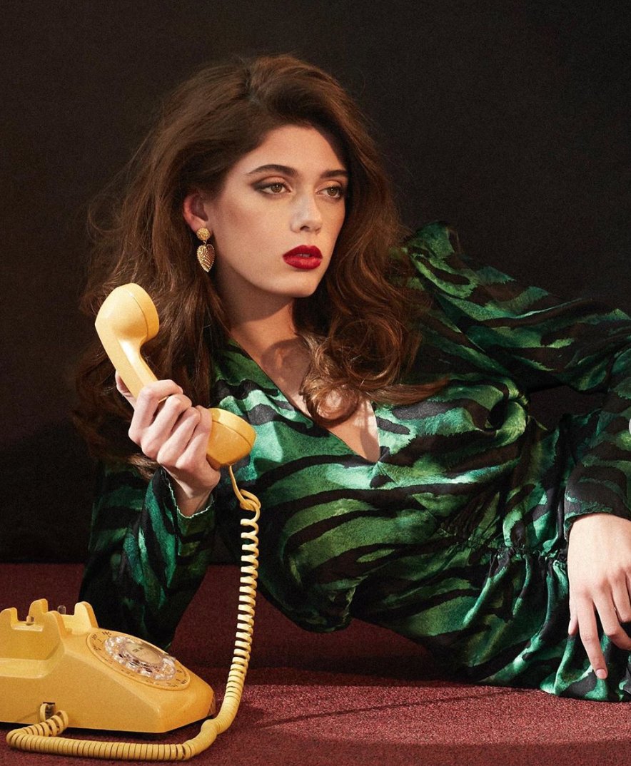 ☎️ Bo$$ Lady | Created by @erikinvisable using Styling Cream to finish; “cream hairspray in a tube”