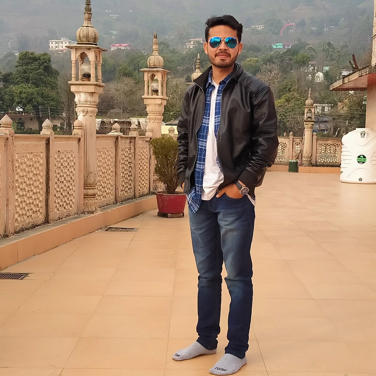 AdityaBrat's tweet photo. #NewProfilePic https://t.co/oV7WE5coS2