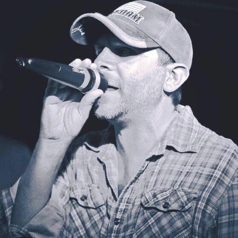 UWMOC's tweet photo. We're very excited for TONIGHT'S @joebaracata Facebook Live fundraiser for our UWMOC COVID-19 Recovery Fund! Follow their Facebook page and tune in at 7PM for an hour-long session of music to lift your spirits and raise funds for this important cause: https://t.co/uObyvi0Pte https://t.co/zjAkcT9ImV