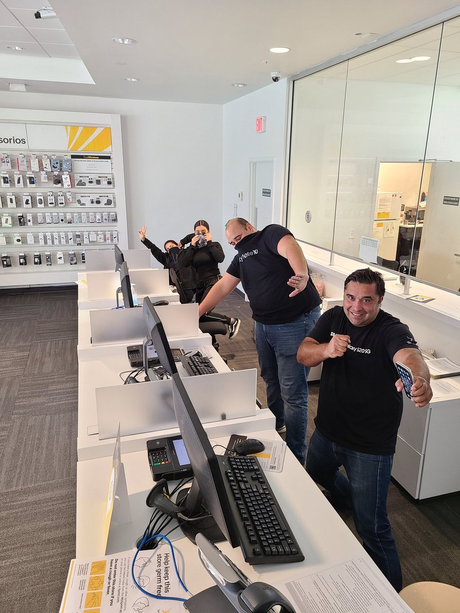 Call Center open in Miami! Excited to get back and help customers. But no sales? 😆 #NewTmobile #COVIDー19