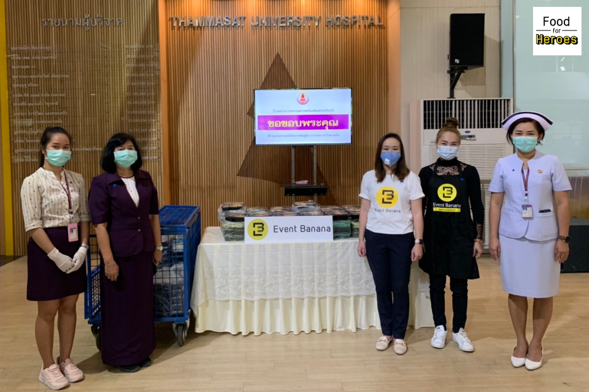 Event_Banana's tweet photo. อัพเดทความคืบหน้าโครงการ #FoodforHeroes
วันนี้เราจัดส่งอาหารให้รพ.ธรรมศาสตร์เฉลิมพระเกียรติ 200 กล่อง และรพ.เวชการุณย์รัศมิ์ 300 กล่อง
รวม 4 ��ัน เราจัดส่งไปแล้ว 1,200 กล่องค่ะ
👉ร่วมบริจาคที่ https://t.co/U2ZJijzXoZ
มีใบเสร็จลดหย่อนภาษี
#พี่หมอพักทานข้าวก่อนน้า #เราจะไม่ทิ้งกัน https://t.co/xXjnWv69EB