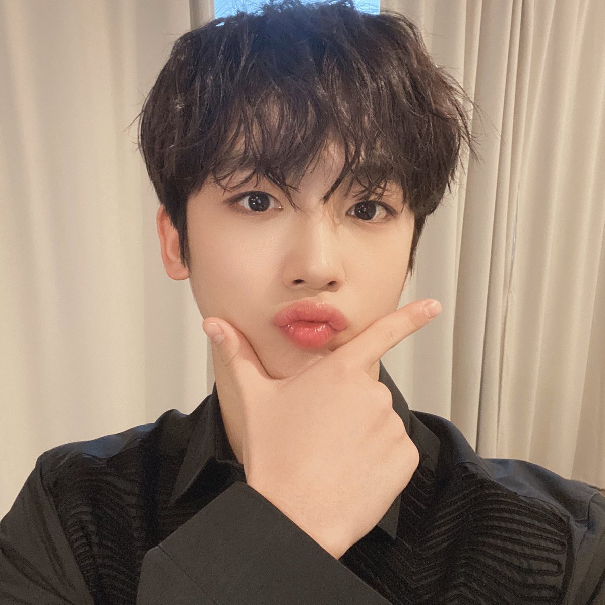 위엔터테인먼트 tweet media