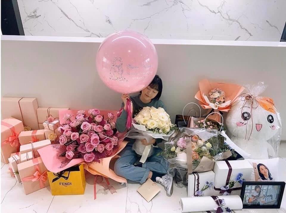 TiBo13576559's tweet photo. Nhìn iu dã mannnn 🎊❣️#HappyDaMiDay #김다미_생일축하해요 #봄날처럼_눈부신_다미야_생일축하해 https://t.co/Zwxt3G69kK
