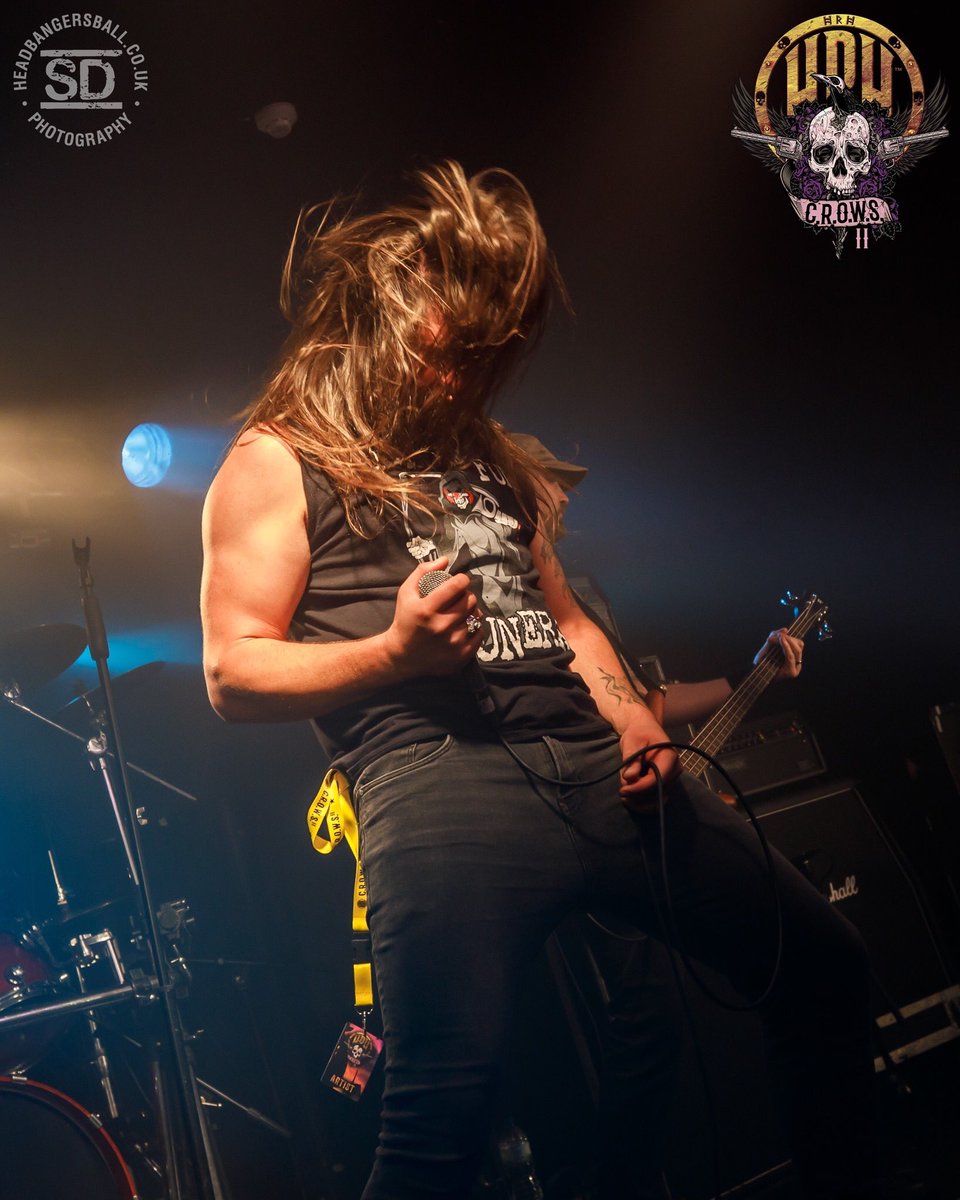 Our very own hair bear Vocalist supremo @ben_hellsadd giving it some on stage! Does he actually have a face? We don’t know? #vocal #vocalist #vocals #frontman #singer #live #livephotography #gig #concert #onstage