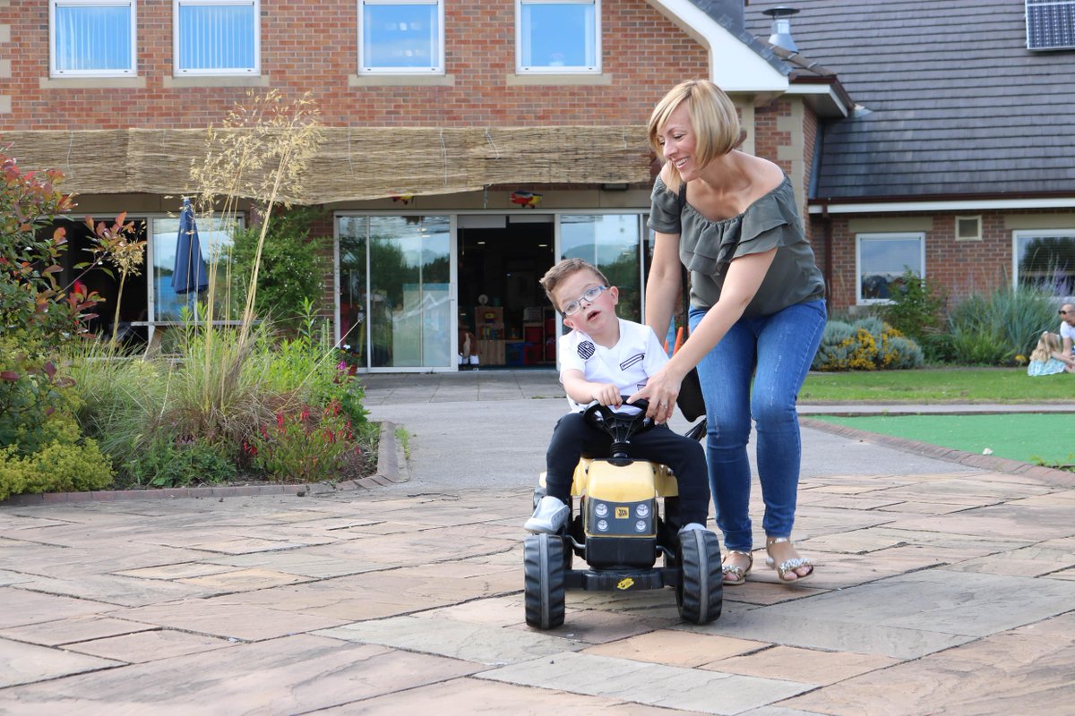 sheffchamber's tweet image. Bluebell Wood pledges to support most vulnerable with innovative new #LetsPledge campaign | #Sheffield Chamber of Commerce bit.ly/2yNTCaj @BluebellWoodCH