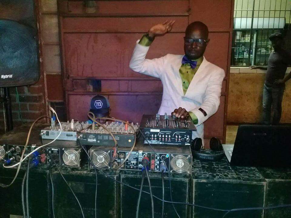This is DJ Recoffy, the clone that went wrong. He was isolated and taken to Venda. Bro is talented and plays his sets even during load shedding.