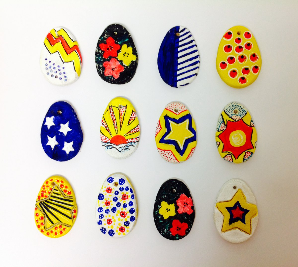 WolvArtGallery's tweet photo. Get involved with our free online activities this Easter weekend. We have a number activities that you can do as a family so why not click and create and share your creations with us. https://t.co/Ef9CTWsb1R https://t.co/AdkvkJZZMc