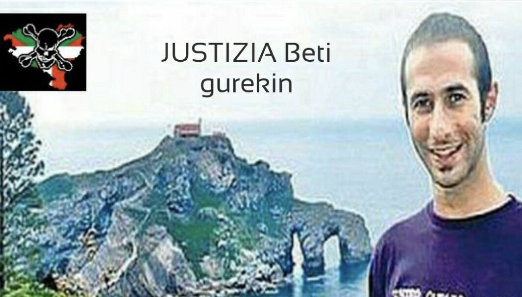 8 años que le quitaron la vida a Iñigo Cabacas. 8 años que Manu y Fina siguen reclamando justicia sin ninguna respuesta. Hoy, en el 8° aniversario, queremos pedir otra vez justicia, y que los responsables de la muerte de Iñigo sean juzgados de una vez por todas. JUSTIZIA!!!!!
