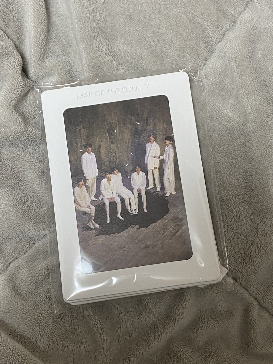 goods_0o's tweet photo. 방탄 맵솔7 위플리 특전 양도합니다
4개 일괄 1.2에 양도해요 🤍

ㅅㅊㅇ) 남준 석진 윤기 호석 지민 태형 정국 오로라 포토 프레임 액자 맵오브더소울 세븐 https://t.co/mGLFDPzc5C