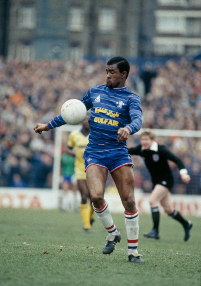 Paul Kenneth Canoville – Chelsea’s First Black Player – A Thread(1/9) @Kingcanners