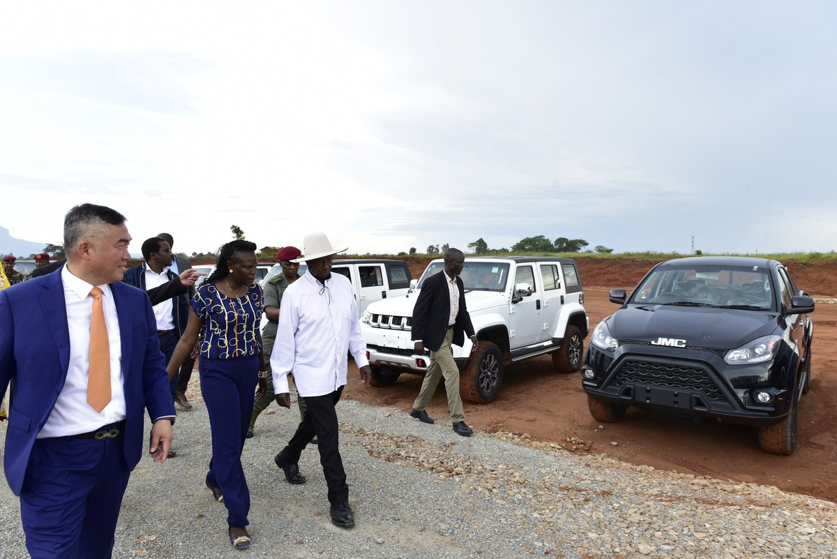 MbaleSino's tweet photo. On March 19th, 2020, H.E. President Museveni laid the foundation for Automobile Group Co., Ltd in Park. https://t.co/VL04nakC3W
