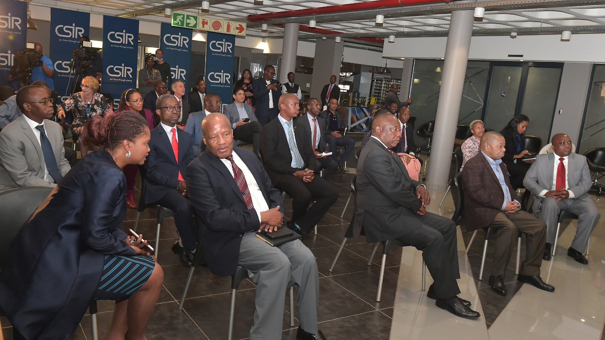 GovernmentZA's tweet photo. President Cyril Ramaphosa visits Department of Health's COVID-19 Information Centre at the Council for Scientific and Industrial Research to assess a data centre set up to monitor and track the spread of the #Coronavirus in the country. #Covid_19SA https://t.co/OKC7WzZK6i