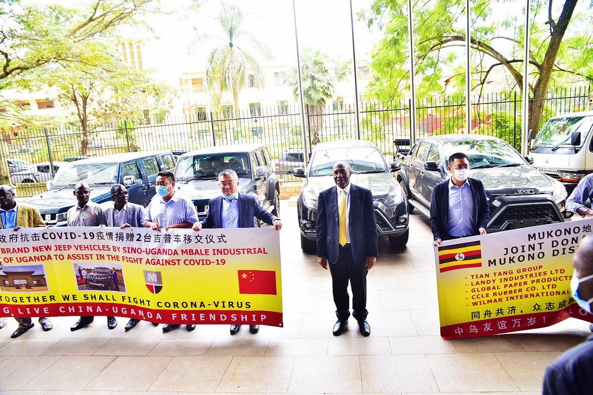 MbaleSino's tweet photo. On April 7th, 2020, as part of the effort to fight the COVID-19 pandemic in Uganda, Automobile Group (U) Ltd, a subsidiary of Sino-Uganda Mbale Industrial Park has donated two Jeeps to the government. https://t.co/XKrRcQGbhW