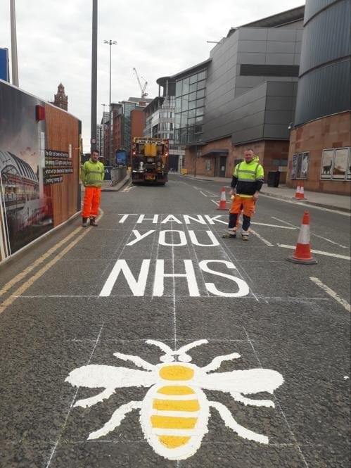This is brilliant, roads on route to NHS Nightingale Mcr 🐝