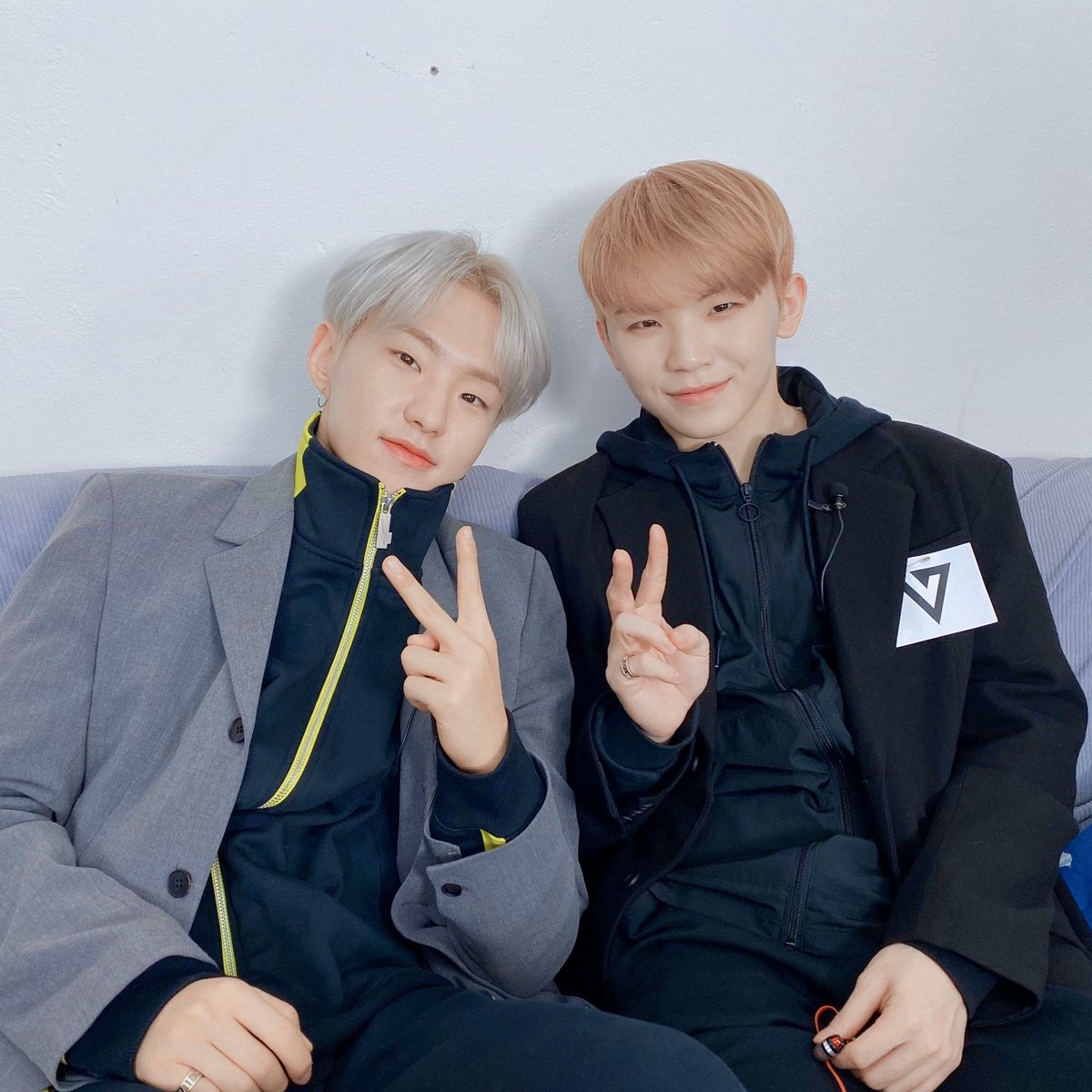 wooooziPD's tweet photo. 98  ✽  이지훈  ✽  권순영  

同ペン🙆🏼‍♀️

可愛い💎ちゃんと仲良くなりたい

#CARATさんたちと繋がりたい #CARATさんと仲良くなりたい #CARATさんたちと猛烈に絡みたいので気になった人お迎え行きます #CARAT #SEVENTEEN #SEVENTEENとCARATの夢 https://t.co/mHiHj12w2D