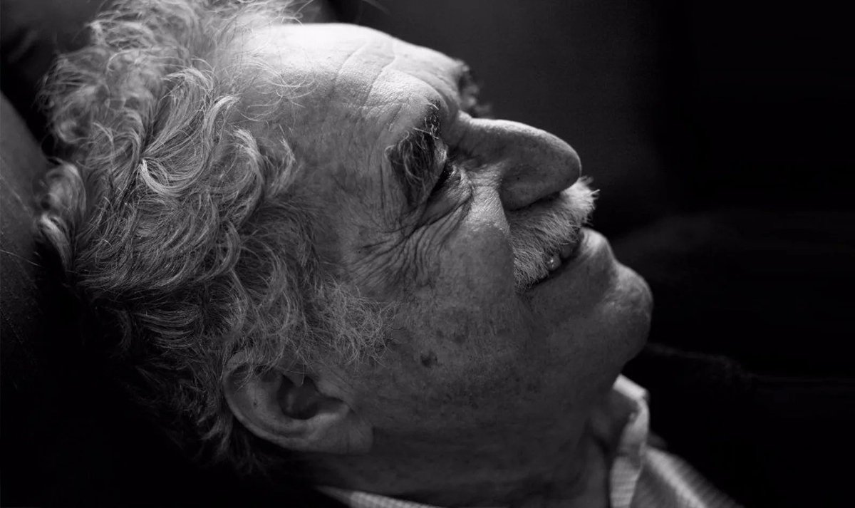 Librosyescritor's tweet photo. "La distancia no es un problema. El problema somos los humanos, que no sabemos amar sin tocar, sin ver o sin escuchar. Y el amor se siente con el corazón, no con el cuerpo".

Gabriel García Márquez https://t.co/qLHLatDfsI